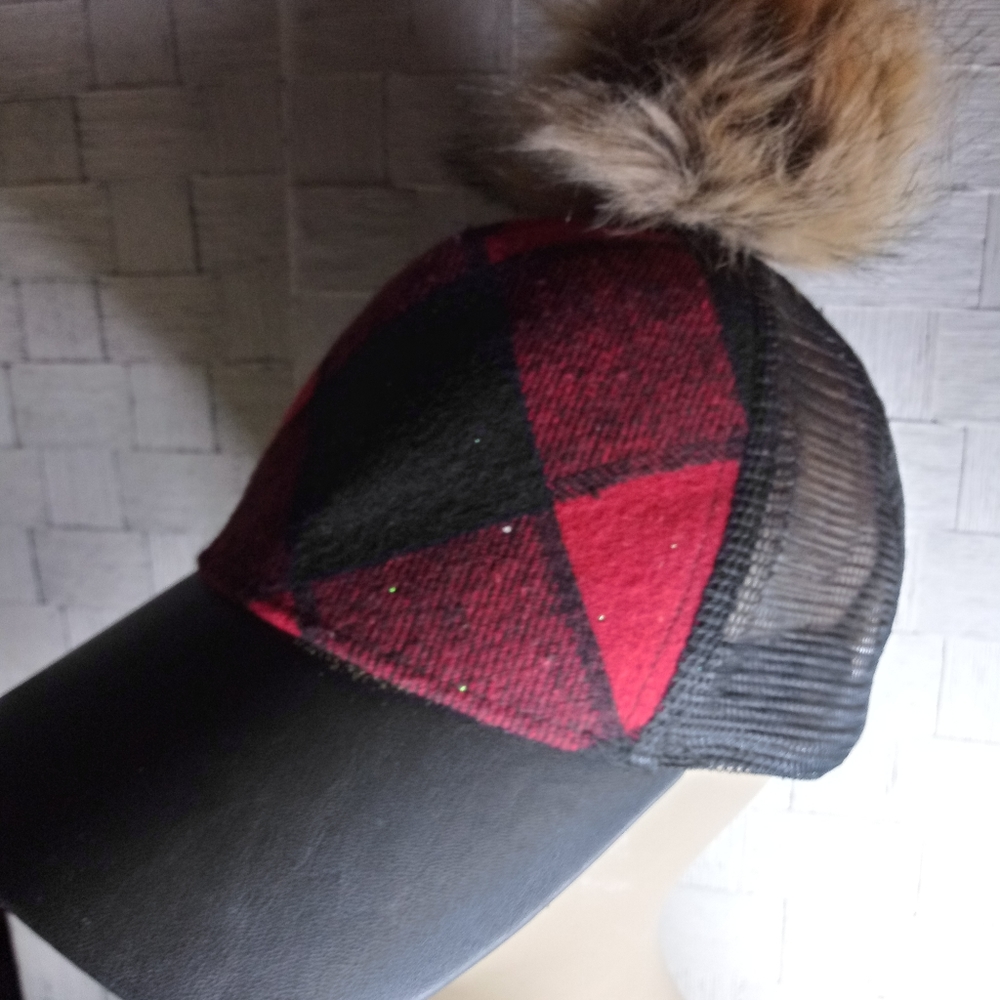 Hat - Picture 5 of 8